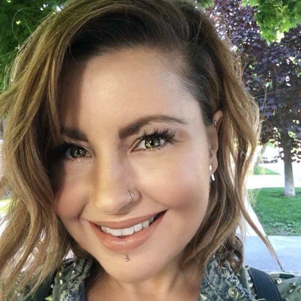 Meet your Posher, Jacqueline